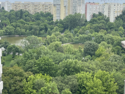 Eleganță și Confort în 97 mp - Apartament cu 4 Camere, Două Balcoane și Centrală