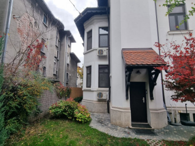 VILA RESTAURATA // DOROBANTII CAPITALE