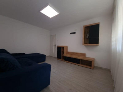 COMISION 0// 2 CAMERE DR GAZARULUI