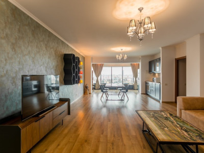 Apartament 3 camere + parcare Complex Orhideea Gardens